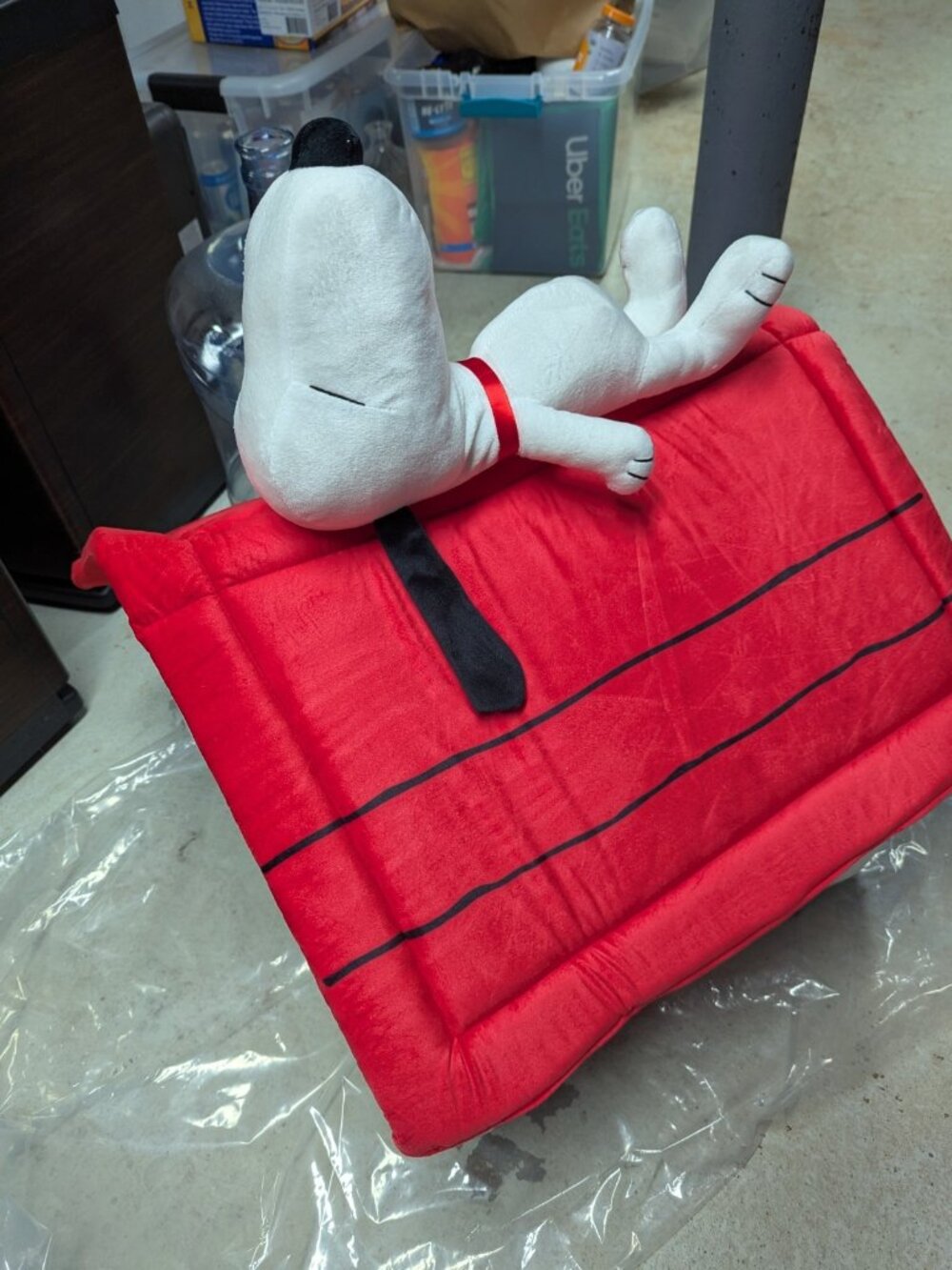 Rare Miniso Snoopy Dog House Bed Pet  Red Roof Large Cat Plush Doghouse With Tag - Picture 6 of 11